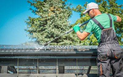 What’s the Safest Way to Clean My Roof Without Causing Damage?